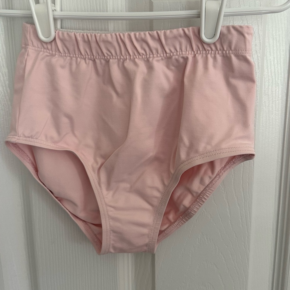 Danskin Dance Briefs Girls Youth Size Medium M Pink Dancewear Costume